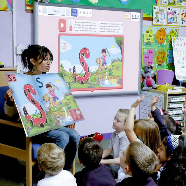jolly-classroom-teacher-image (2)